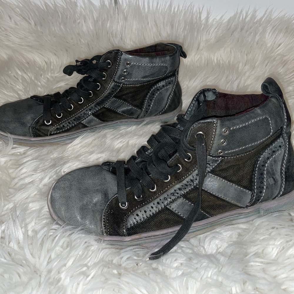Bed Stü High Top Sneakers Men’s size 9
